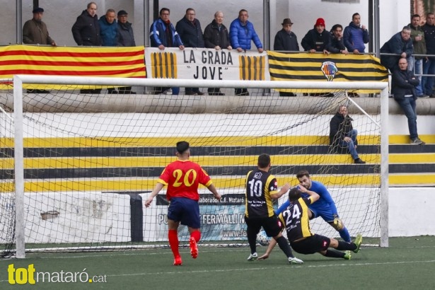 Futbol CE Mataró - Cirera